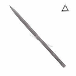 18 - Ekonomik Üçgen Saatçi Eğesi 16 cm 18 - Ekonomik Üçgen Saatçi Eğesi 16 cm