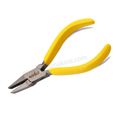 Flat Nose Plier 130 mm Serrated